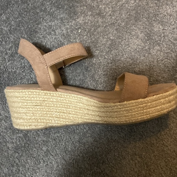 Francesca’s sandal. Worn twice. Suede-like feel. - Picture 1 of 2